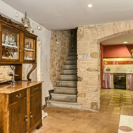 Holiday home Grans Paisatges Orriols